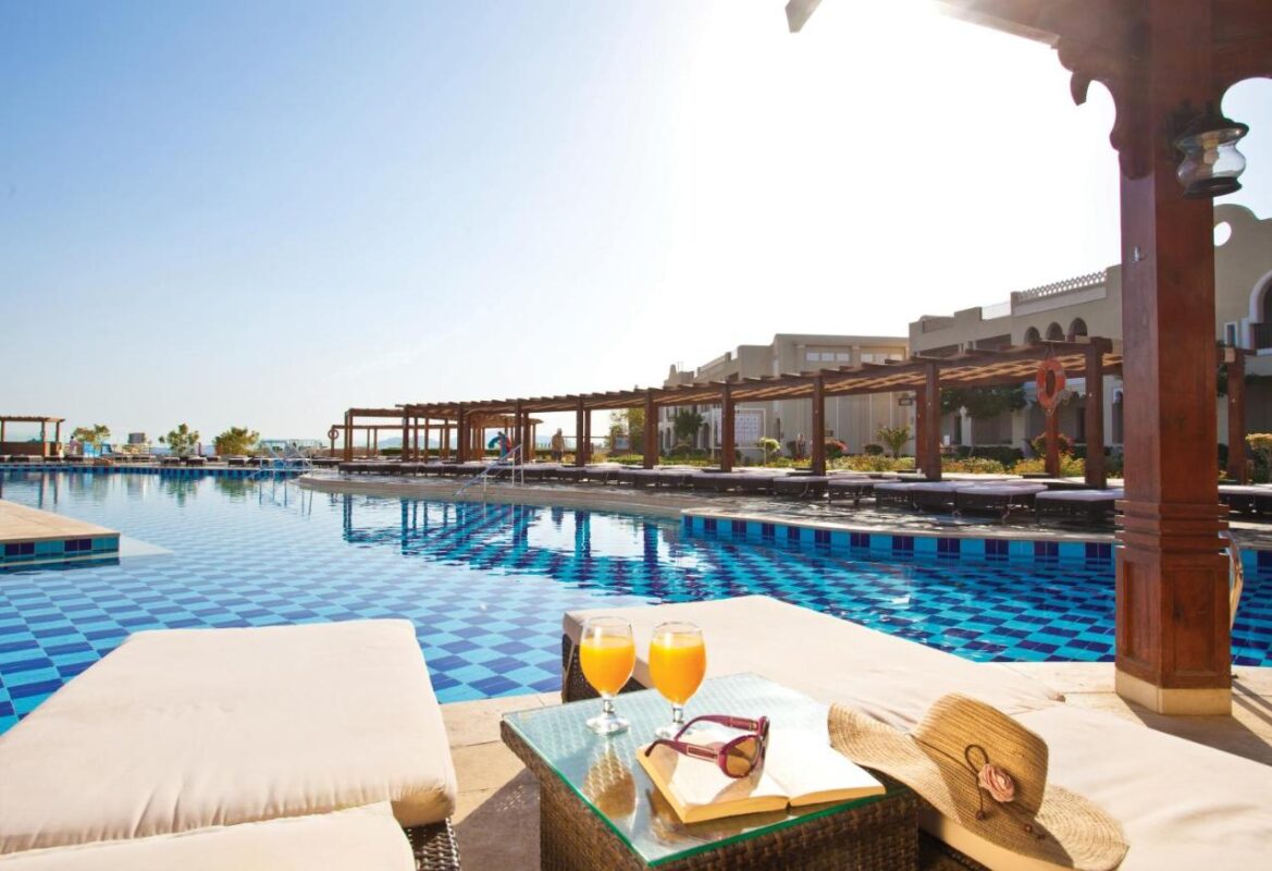 Sunrise Arabian Beach Resort pools