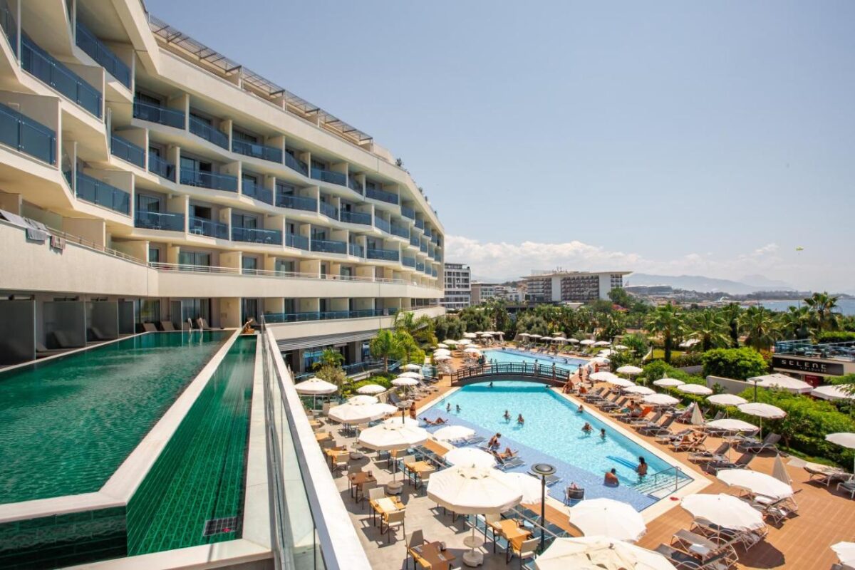 selene beach spa hotel room pools