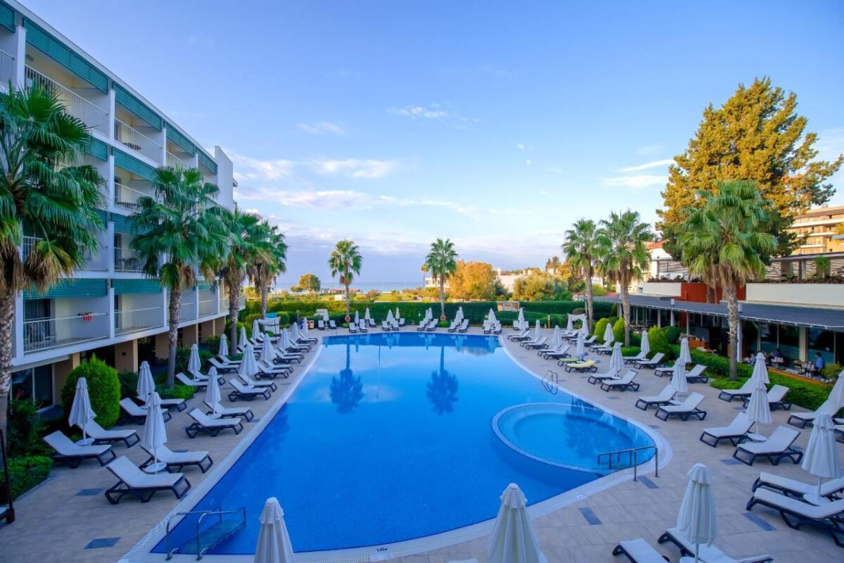 tui blue barut andiz pool