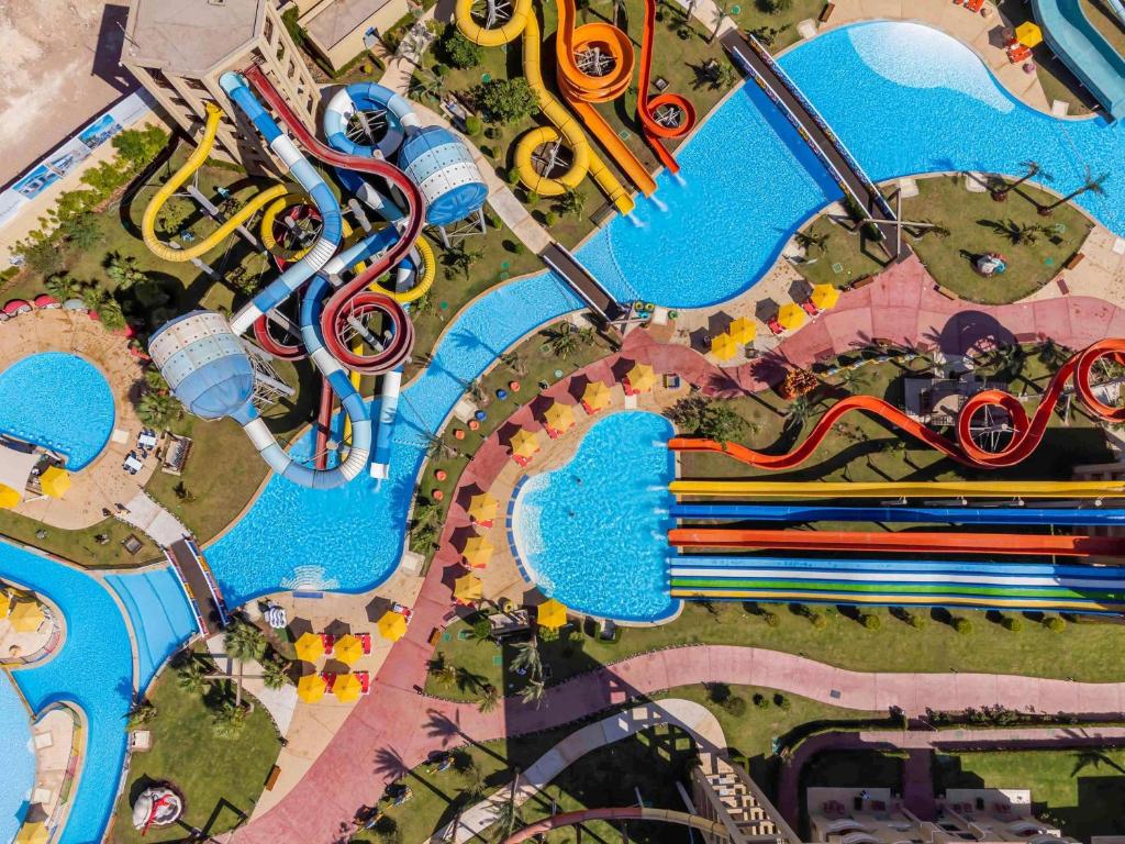 Rixos Seagate waterslides