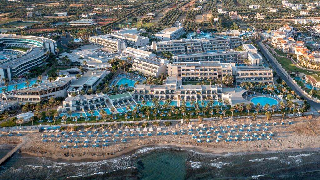 Lyttos Beach hotel area